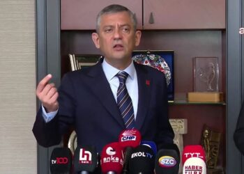 Özgür Özel’den ‘diploma’ ve ‘Özgür Çelik’ açıklaması: ‘Akın’a talimat vermişler…’