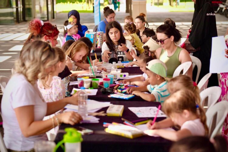 Balıkesir Büyükşehir Belediyesi, bayramda çocukları unutmadı