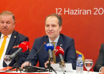 Erbakan: “Sağ seçmene hitap eden partilerle ittifaklar olabilir”