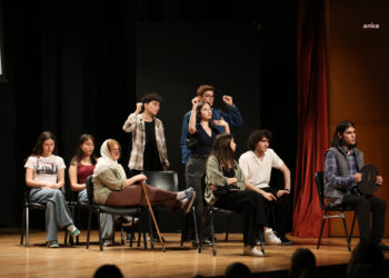 Eyüpsultan’nda liselerarası tiyatro günleri başladı