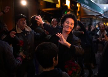 İstanbul’un arka sokaklarında bir ‘Geçiş’ hikayesi