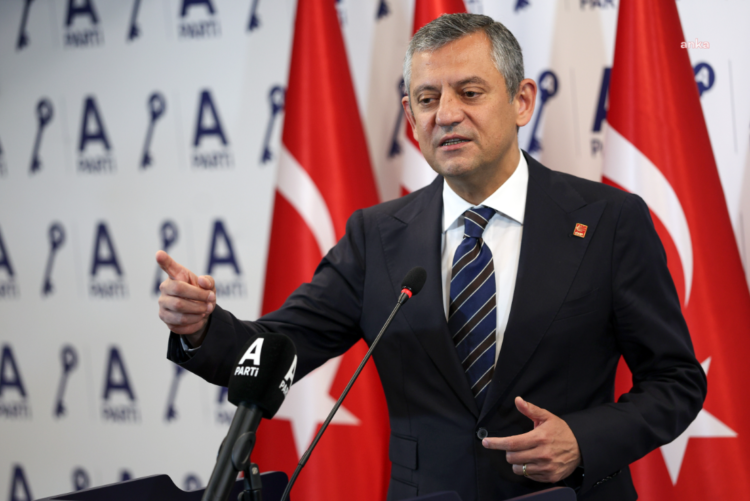 Özgür Özel: “AKP’nin ülkeyi yönetme kapasitesinin kalmadığını görüyoruz”