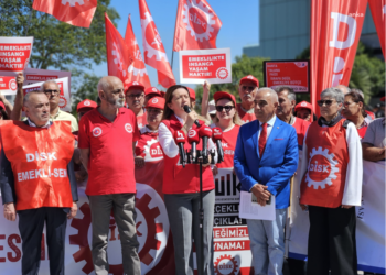 DİSK Emekli-Sen: “Pula dönen ikramiyeyi kabul etmiyoruz”