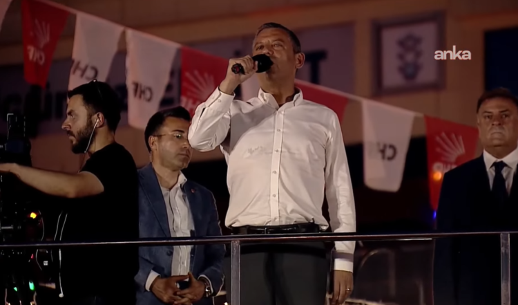 Özgür Özel: “Bu kararlılık asla sönmeyecek”