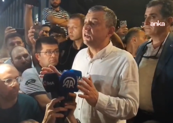 Özgür Özel, Ferdi Zeyrek’in tedavi gördüğü hastanenin önünde açıklama yaptı