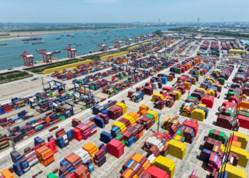 Çin’in dış ticareti ilk 5 ayda yüzde 2,5 arttı