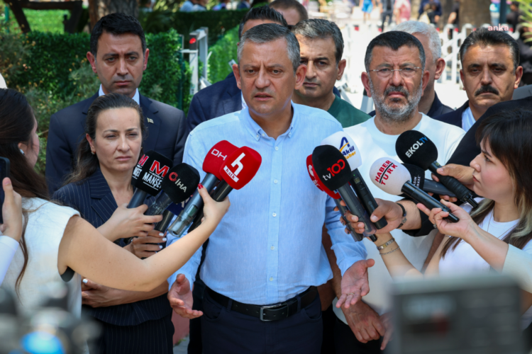 Özgür Özel’den Erdoğan’a ‘Gaziosmanpaşa’ tepkisi: Neyi tebrik ediyor?