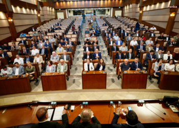 CHP’li Belediye başkanları İmamoğlu ve arkadaşlarına destek için Saraçhane’de buluştu