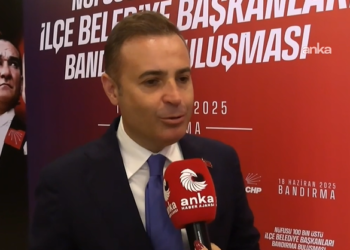 Ahmet Akın: “11 belediye başkanımızın bir an evvel görevlerinin başına dönmesini istiyoruz”