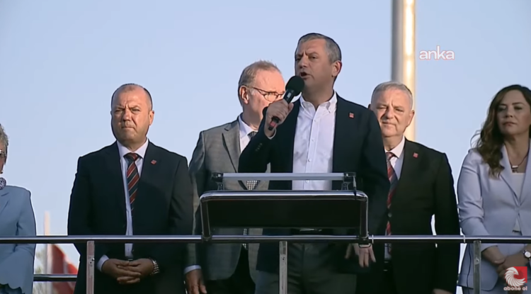 Özgür Özel: “Artık kale siyaseti bitmiştir”