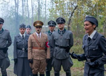 Ağlayan bir yavru köpeğin III. Dünya Savaşı