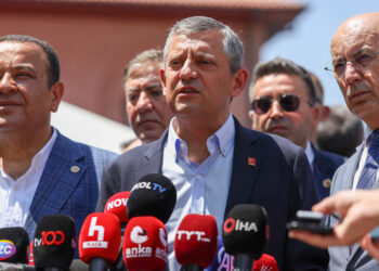 Özgür Özel: “Başsavcılığın baskı yaptığını doğrudan dinledim, resen soruşturmayı benden başlatsın”