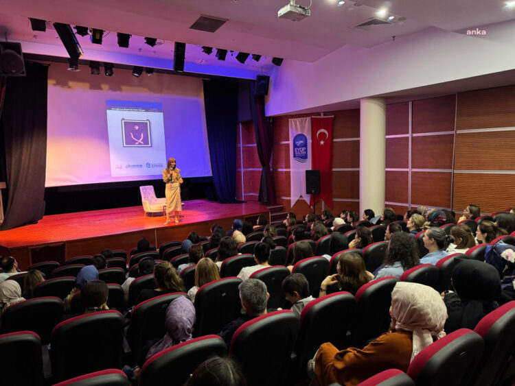 Eyüpsultan’da ebeveynlere rehberlik semineri