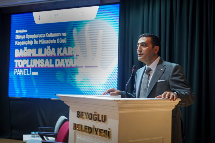 Beyoğlu Belediyesi “Bağımlılığa Karşı Toplumsal Dayanışma” paneli düzenledi