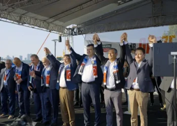 Üsküdar’da Gazze Mitingi… CHP Lideri Özel de mitinge katıldı