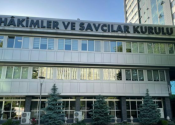 4 bin 36 hakim ve savcının görev yeri değişti