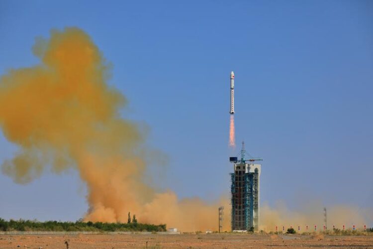 Çin doğal afet takibi için uzaya elektromanyetik izleme uydusu gönderdi