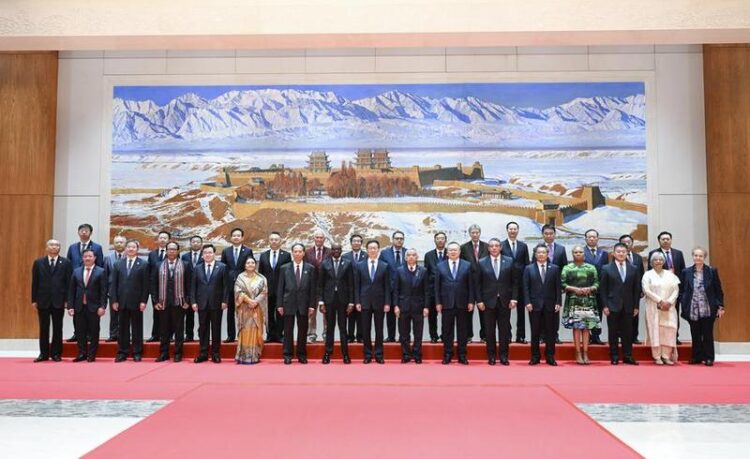 Çin Cumhurbaşkanı Yardımcısı: Medeniyetler arası anlaşmazlıklar diyalog ve iletişim yoluyla çözülmeli