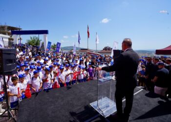 Nuri Aslan: Gençlerin geleceği bize Ekrem İmamoğlu’nun emaneti