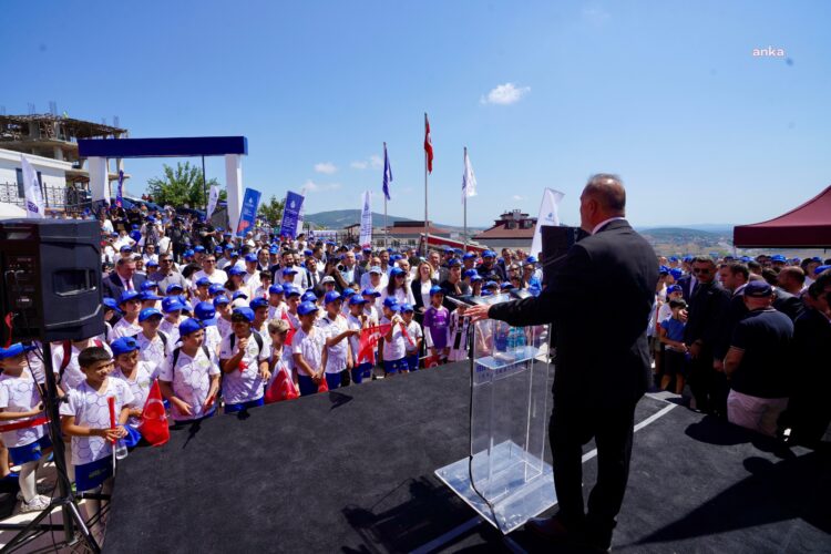 Nuri Aslan: Gençlerin geleceği bize Ekrem İmamoğlu’nun emaneti