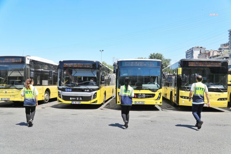 İETT, sürüş sırasında sigara içen şoförün sertifikasını iptal etti