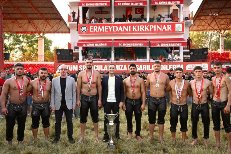 Balıkesir Büyükşehir Belediyespor, Kırkpınar’da yedi madalya topladı