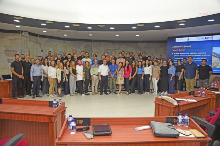 Balıkesir Büyükşehir Belediyesi personeline “Akıllı Şehir Stratejisi” eğitimi