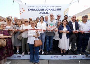 Üsküdar’da iki “Emekliler Lokali” hizmete açıldı