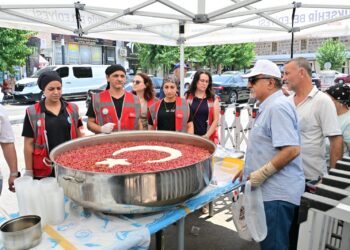 Ferdi Zeyrek, vefatının 40. gününde dualarla anıldı