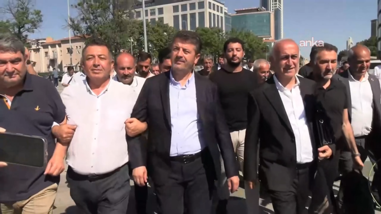 Tutdere: “İnşallah diğer arkadaşlarımız da özgürlüklerine kavuşur”