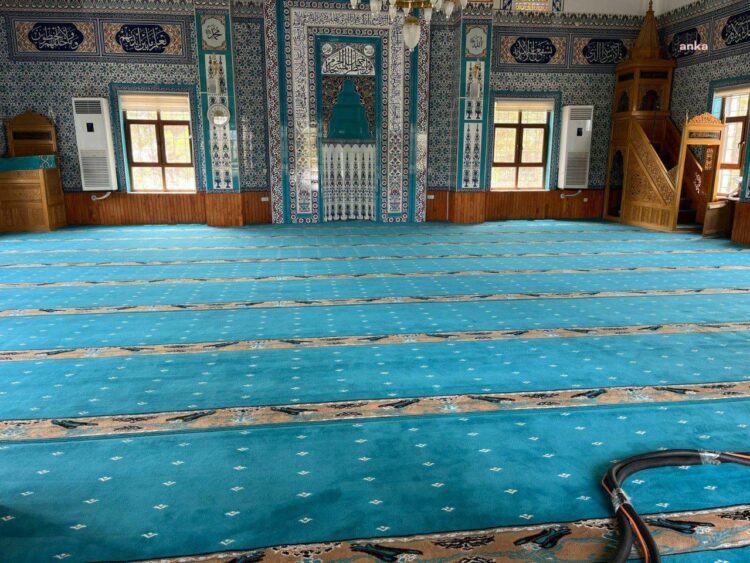 Adıyaman Belediyesi’nden ibadethanelerde temizlik çalışması