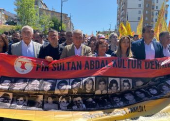 Madımak Katliamı’nın 32’nci yılında 33 aydın Sivas’ta anıldı