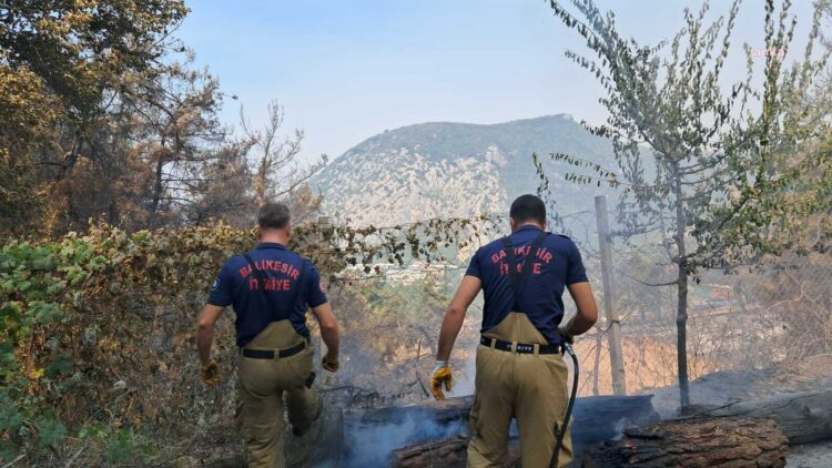Balıkesir İtfaiyesi ve Can Dost ekibinden Bursa’ya destek