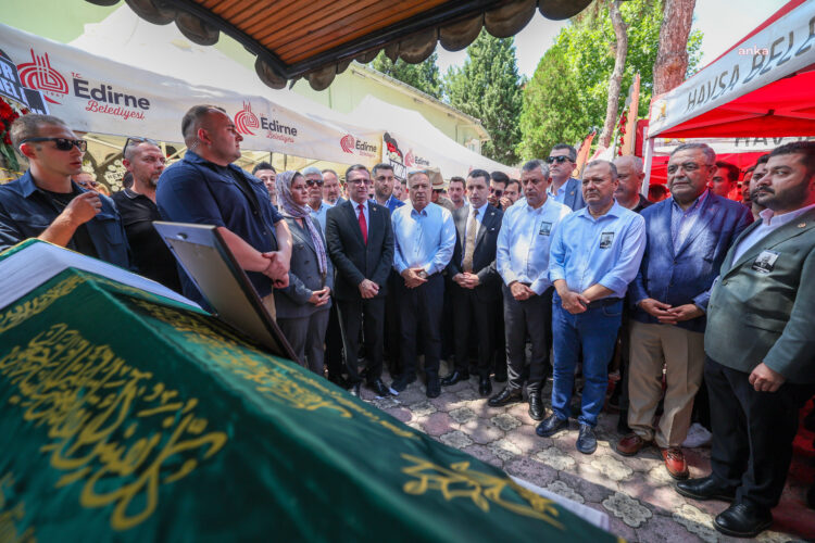 Özgür Özel, İlhami Özcan Aygun’un babasının cenaze törenine katıldı