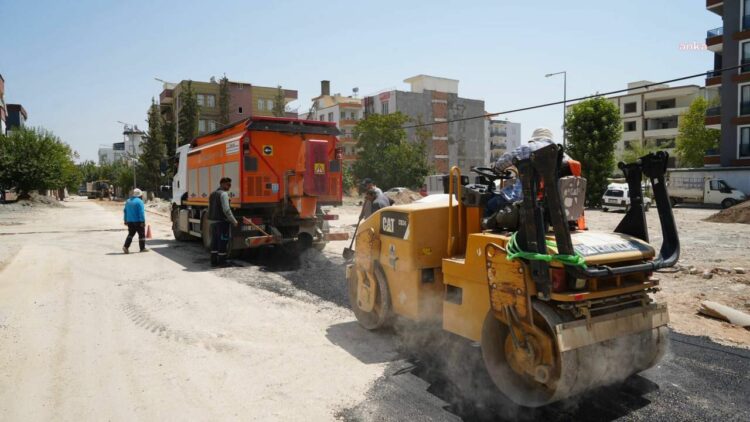 Adıyaman Belediyesi’nden asfalt serimi öncesi yoğun mesai