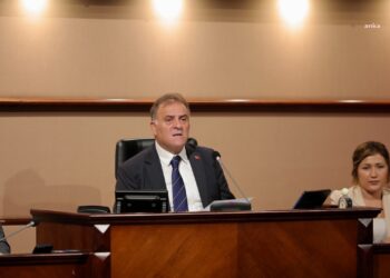 Nuri Aslan: “Ne yapacaksınız, beni tutuklatacak mısınız?”