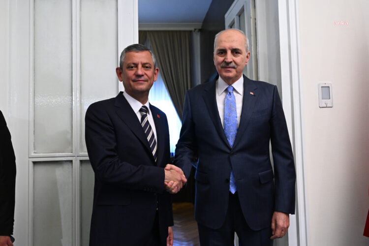 Numan Kurtulmuş’tan CHP Genel Başkanı Özel’e ziyaret