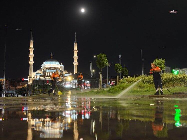 İSTAÇ, İstanbul’da temizlik hizmetlerini 7 gün 24 saat sürdürüyor