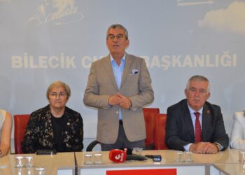 CHP’li Günaydın: “Türkiye büyük bir ekonomik ve siyasal çöküşle karşı karşıya”