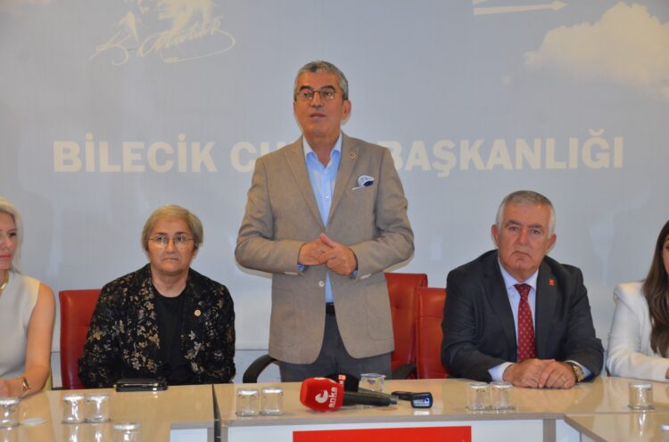 CHP’li Günaydın: “Türkiye büyük bir ekonomik ve siyasal çöküşle karşı karşıya”