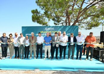 Balıkesir Büyükşehir Belediyesi, Ayvalık-Midilli deniz otobüsü seferlerini başlattı