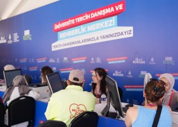 İBB’den 370 bin gence üniversite tercih danışmanlığı