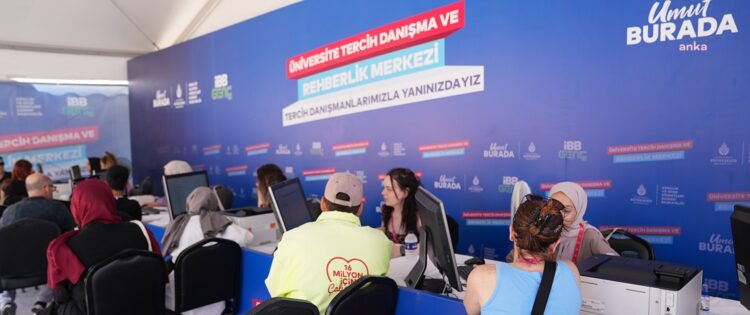 İBB’den 370 bin gence üniversite tercih danışmanlığı