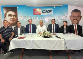 Engin Özkoç: “İmamoğlu milletin adayıdır, mağdurdur ve tutsaktır”