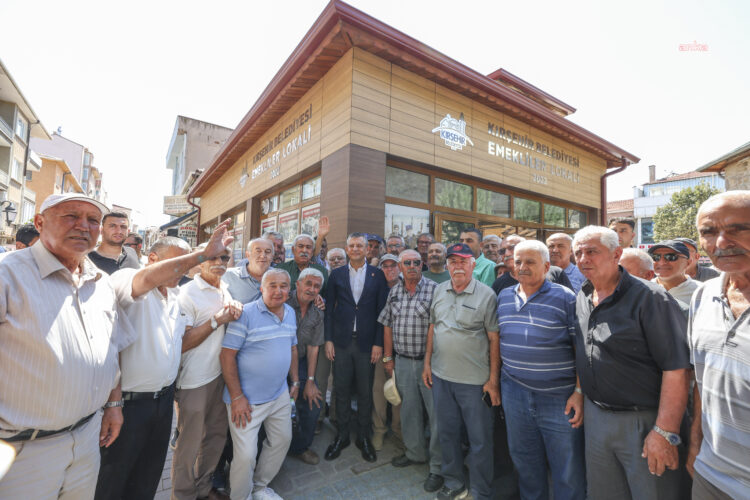 Özgür Özel: “8 çeyrek altın alan emekli, 2 çeyrek altına düşmüş”