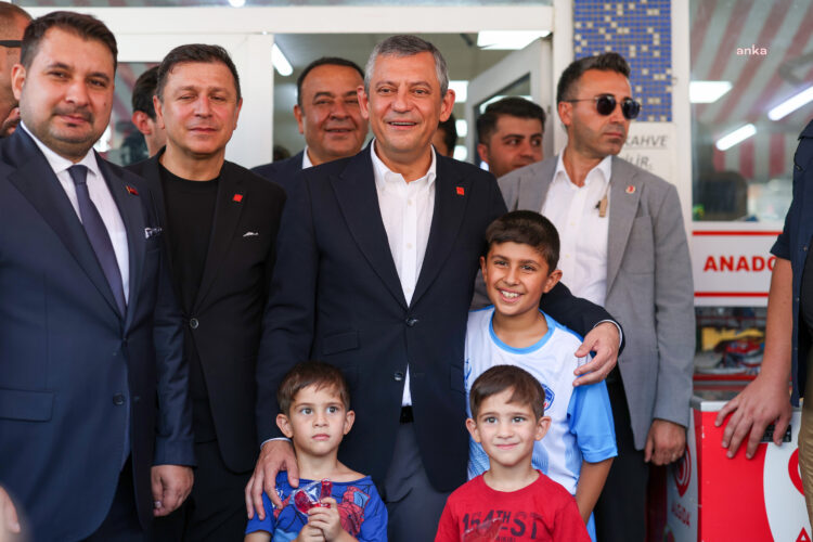 Özgür Özel: “Halk Partisi gelince bakan evlatları gidecek, vatan evlatlarının dönemi başlayacak”