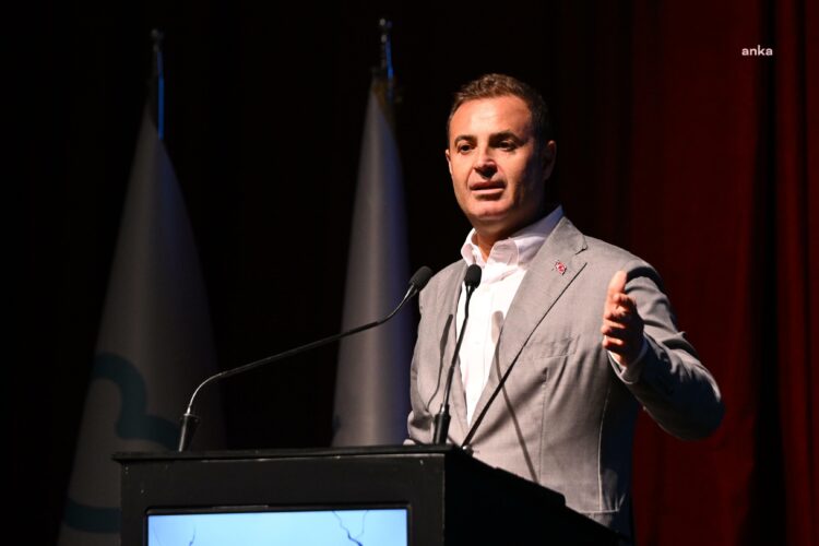 Ahmet Akın: “Depremle mücadele konusunu milli bir dava olarak görmeliyiz”