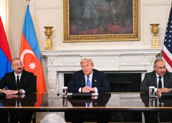 Azerbaycan ve Ermenistan barış için anlaştı