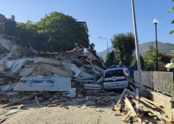 Balıkesir’de yıkılan binanın sahibi ve müteahhit gözaltında