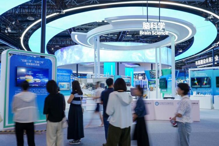 Çin, 2027 yılına kadar beyin-bilgisayar arayüzü teknolojisinde çığır açmayı hedefliyor